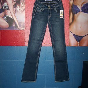 Wallflower luscious curvy fit jeans